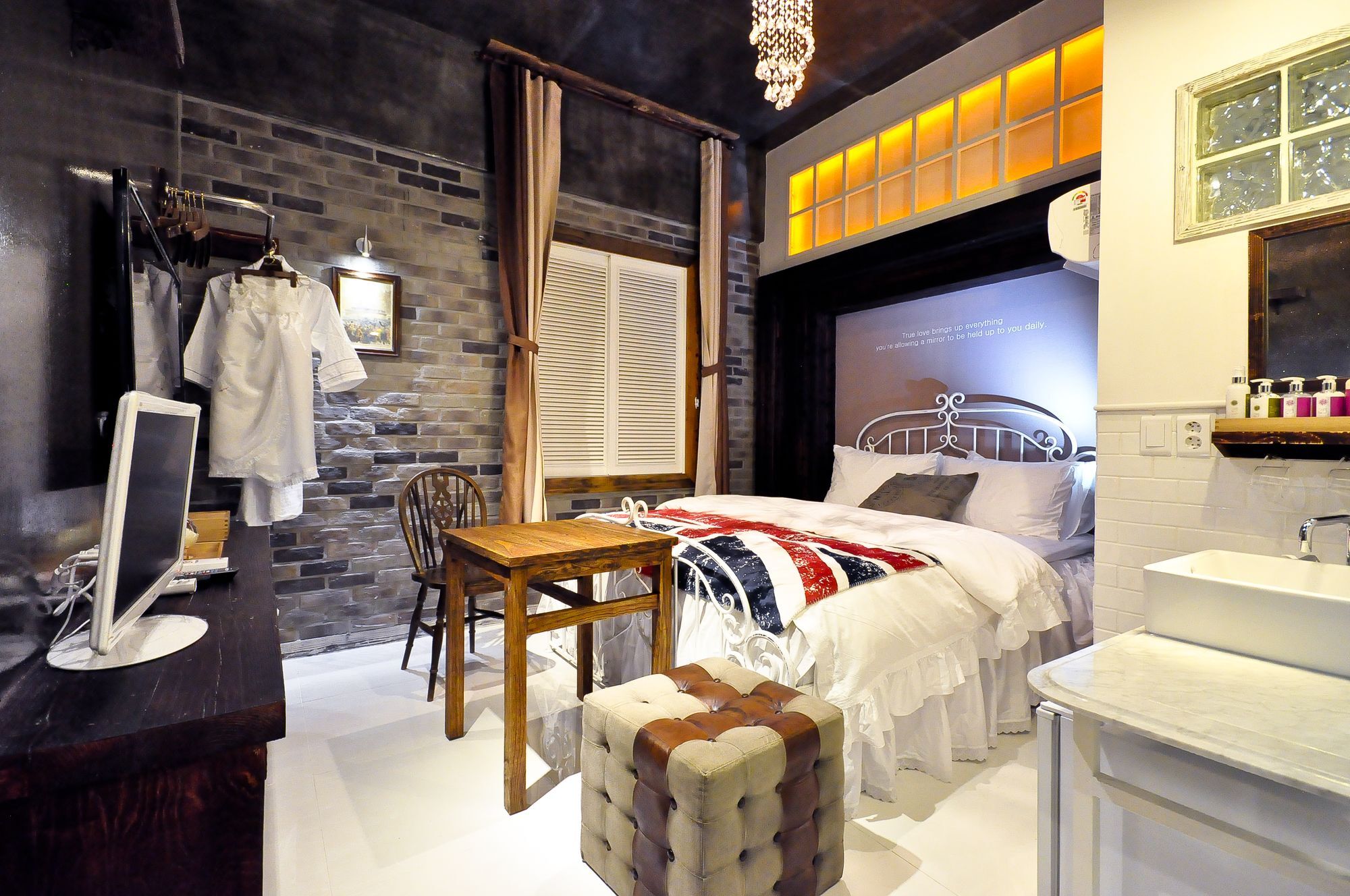 February Hotel Hwanggeum 大邱 エクステリア 写真